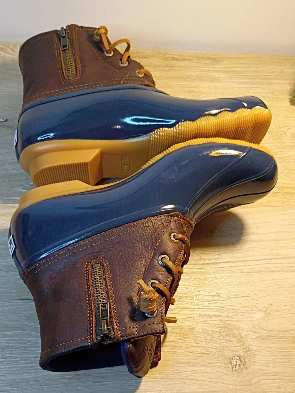 Sperry Brown Blue Waterproof Rubber Boots Size 8 New, No tags